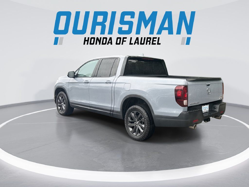 Used 2023 Honda Ridgeline Sport image 6