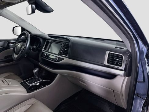 Used 2017 Toyota Highlander XLE FWD image 20