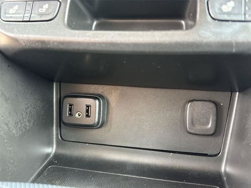 Used 2022 Chevrolet Colorado Z71 AWD/4WD image 26