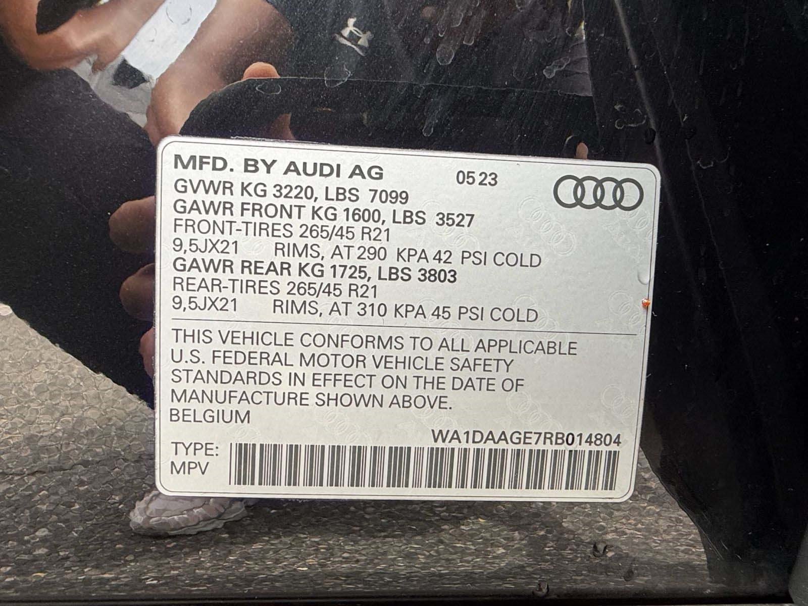 Certified 2024 Audi Q8 e-tron Prestige w/ Prestige Package AWD/4WD image 24