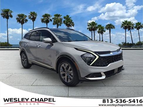 Used 2023 Kia Sportage SX FWD image 1