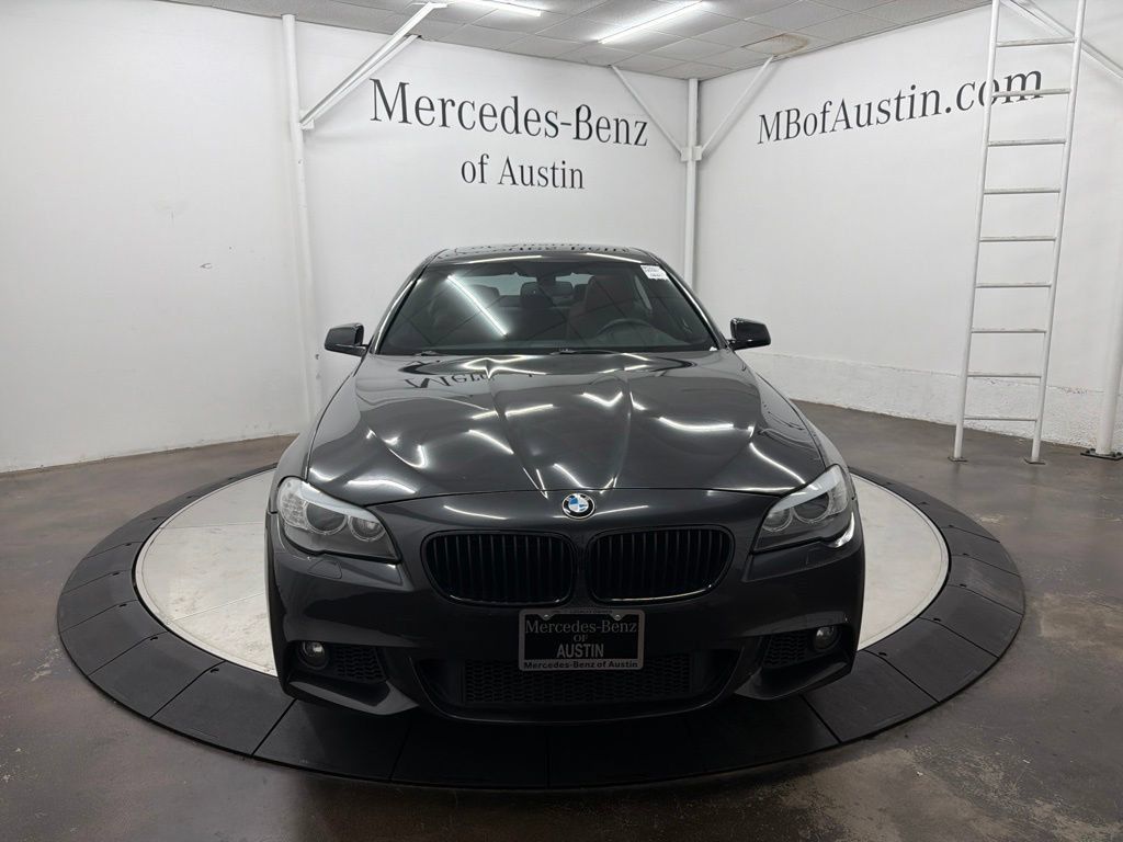 Used 2013 BMW 550i xDrive Sedan AWD/4WD image 2
