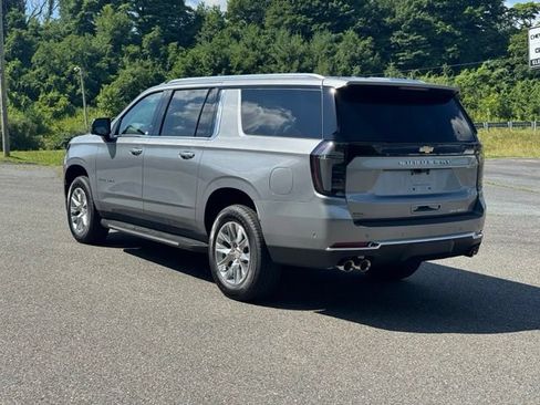New 2026 Chevrolet Suburban Premier AWD/4WD image 5