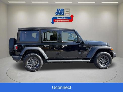 Used 2024 Jeep Wrangler Unlimited Sport AWD/4WD image 6