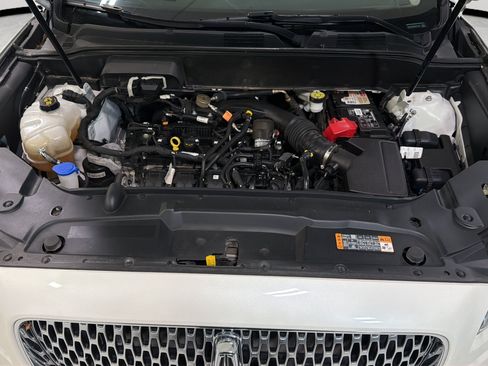 Certified 2022 Lincoln Nautilus Reserve FWD image 24
