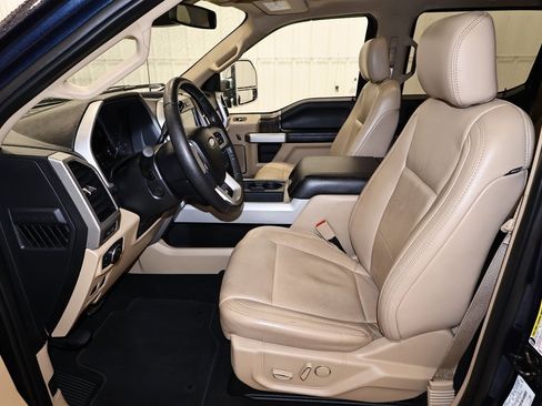 Certified 2019 Ford F350 Lariat w/ Lariat Ultimate Package image 14