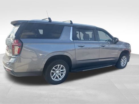 Used 2021 Chevrolet Suburban LS image 9