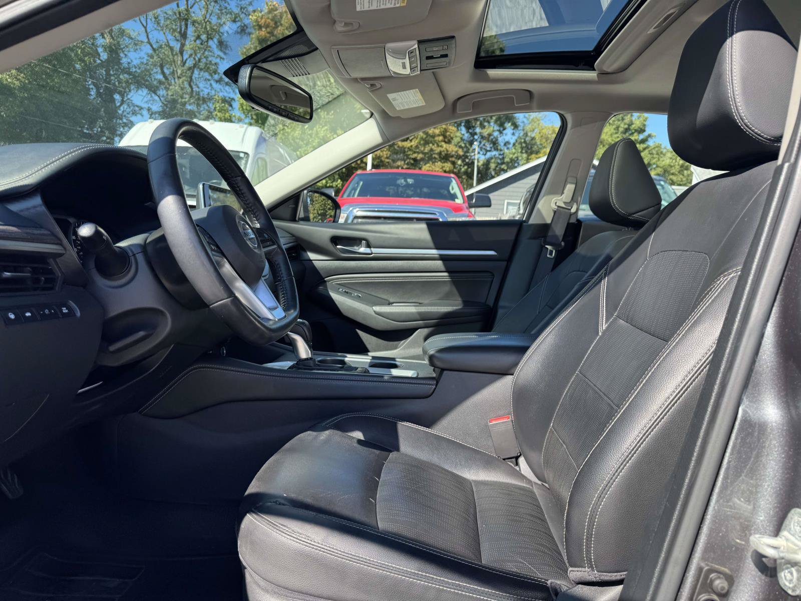 Used 2019 Nissan Altima 2.5 SL FWD image 13