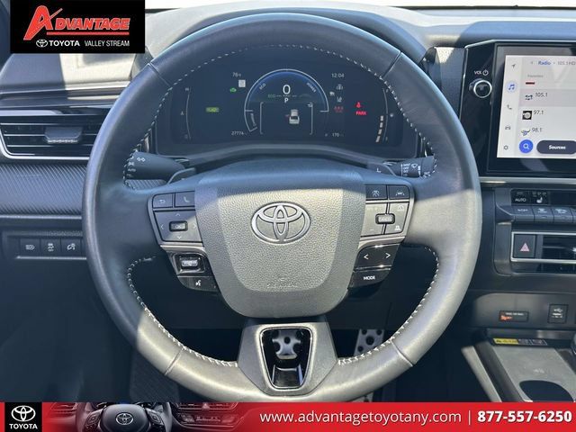 Used 2025 Toyota Camry SE w/ Multimedia Upgrade Package AWD/4WD image 18