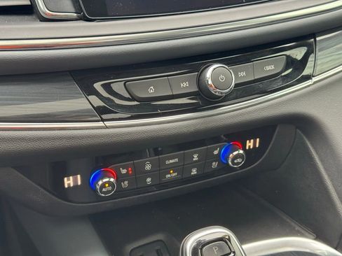 Used 2019 Buick Enclave Premium w/ Experience Buick Package image 36