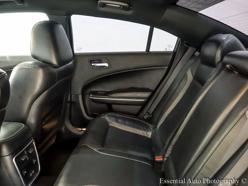 Used 2020 Dodge Charger SXT w/ Leather Interior Group image 15