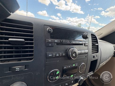 Used 2009 GMC Sierra 2500 SLE w/ Convenience Package image 10