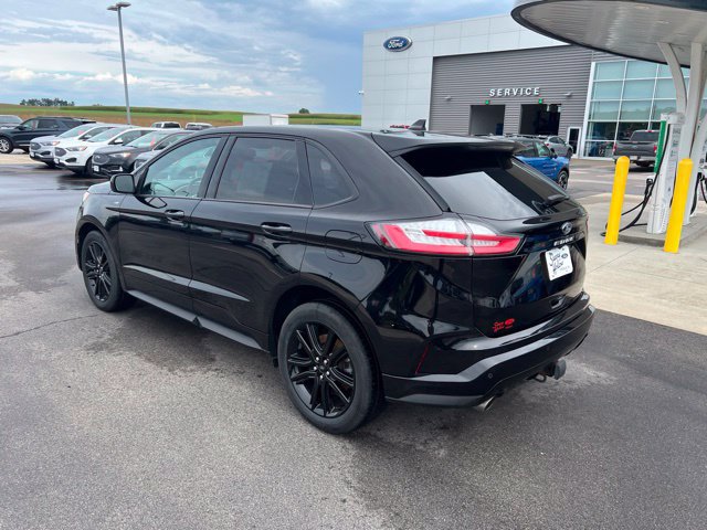 Used 2021 Ford Edge ST-Line w/ Class II Trailer Tow Package AWD/4WD image 7