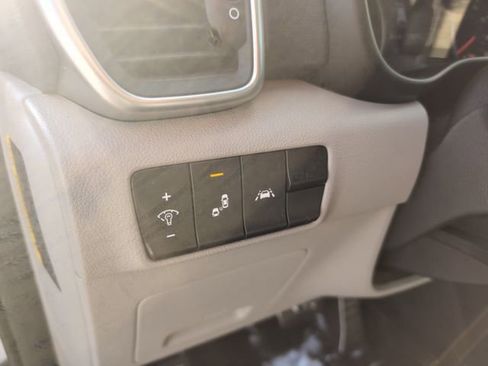 Used 2020 Kia Sportage S image 16