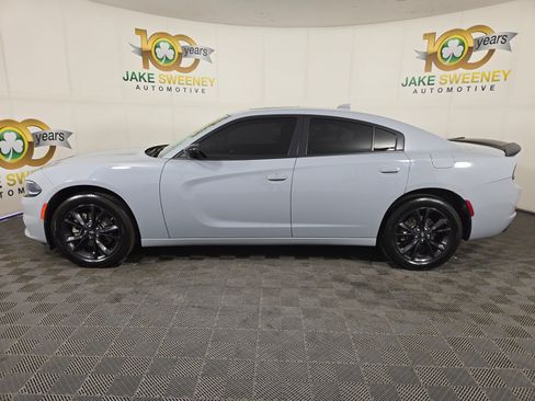 Used 2022 Dodge Charger SXT w/ Blacktop Package AWD/4WD image 4