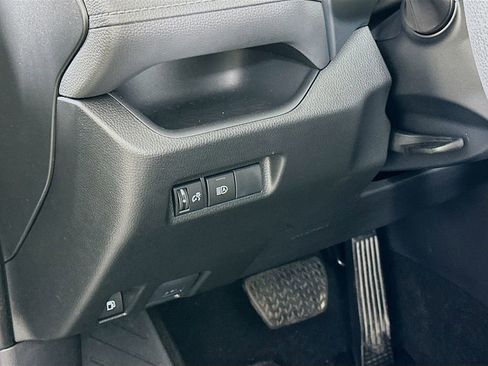 Certified 2025 Toyota RAV4 LE image 10