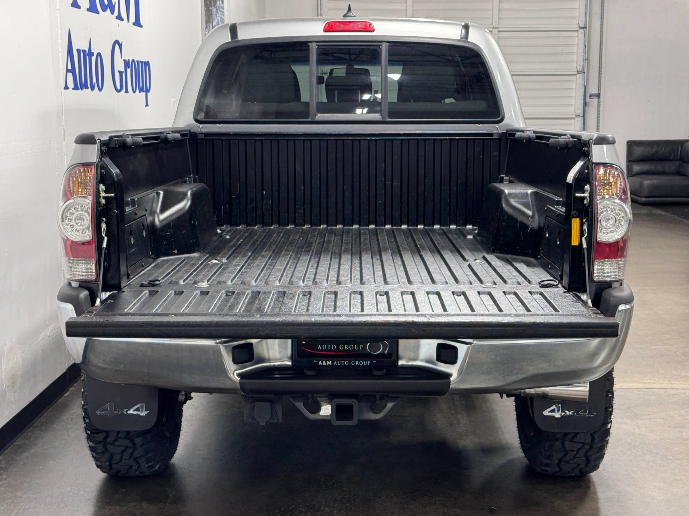Used 2015 Toyota Tacoma 4x4 Double Cab w/ SR5 Package image 8