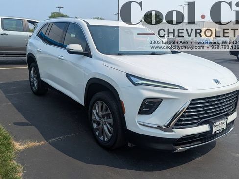 Used 2026 Buick Enclave Preferred AWD/4WD image 1