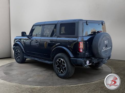 Used 2023 Ford Bronco Outer Banks image 3