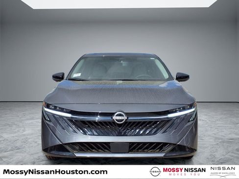 New 2026 Nissan Sentra SL w/ Floor Mat Package FWD image 3