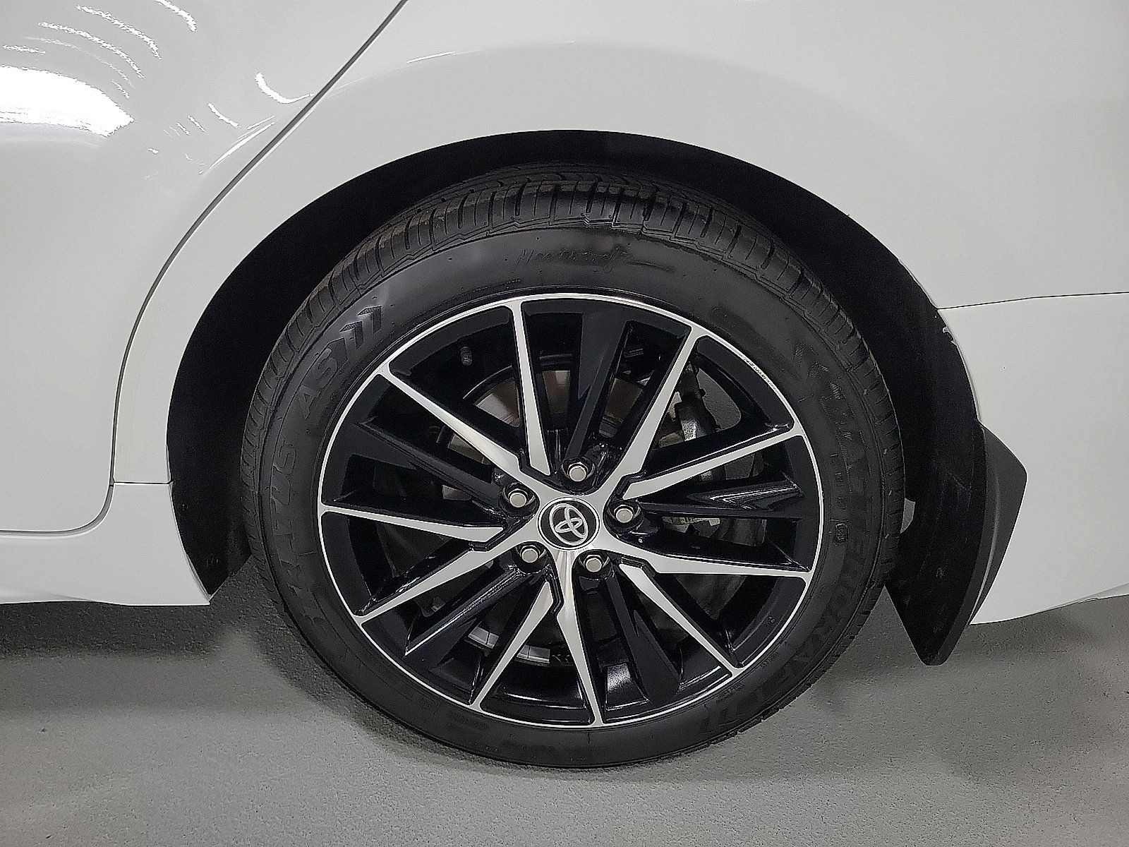 Certified 2024 Toyota Camry SE FWD image 20