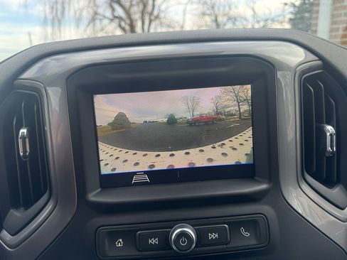 Used 2022 GMC Sierra 3500 Pro w/ Convenience Package image 16