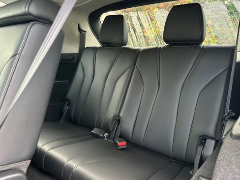 Certified 2025 Acura MDX FWD w/ Technology Package image 14