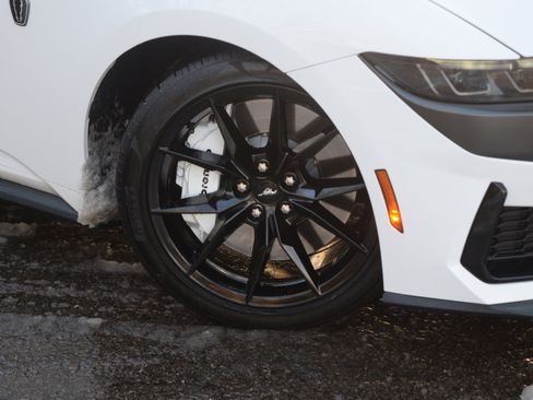 Used 2024 Ford Mustang Dark Horse image 29