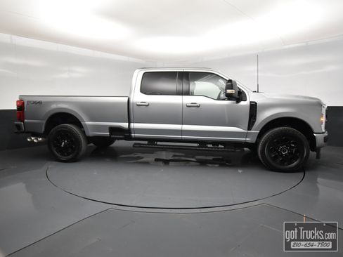 Used 2024 Ford F350 Lariat w/ Black Appearance Package image 52