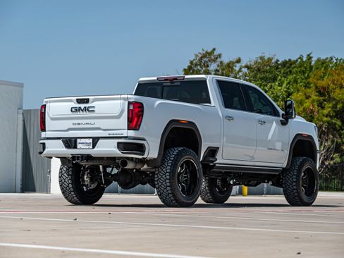 Used 2026 GMC Sierra 2500 Denali Ultimate AWD/4WD image 9