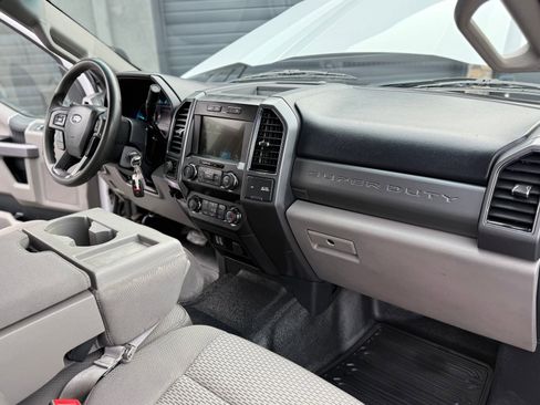 Used 2019 Ford F350 XLT w/ XLT Value Package image 33