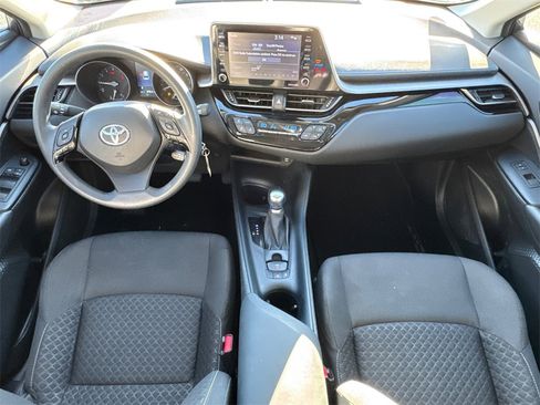 Certified 2021 Toyota C-HR LE image 22