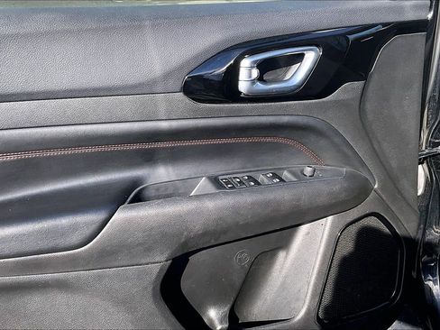 Used 2024 Jeep Compass Trailhawk image 26