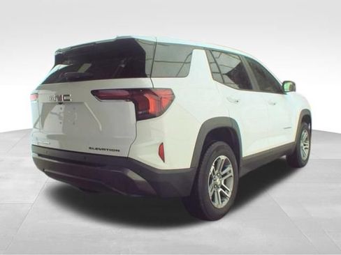 Used 2025 GMC Terrain Elevation AWD/4WD image 4