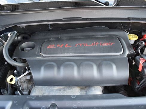 Used 2021 Jeep Compass Limited image 38