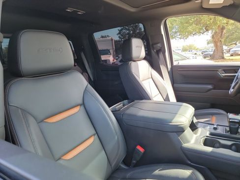 Used 2026 GMC Sierra 1500 AT4 w/ AT4 Premium Package AWD/4WD image 16