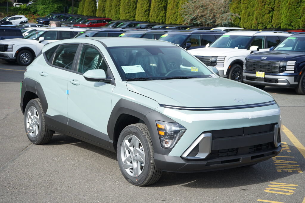 New 2027 Hyundai Kona SE AWD/4WD image 3