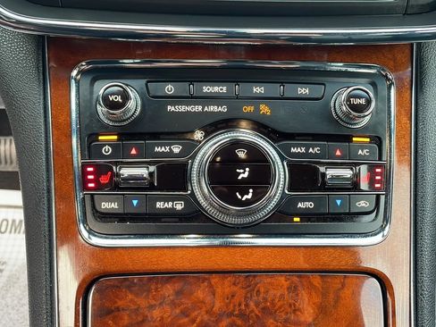 Used 2020 Lincoln Continental Sedan 4D w/ Equipment Group 500A image 37