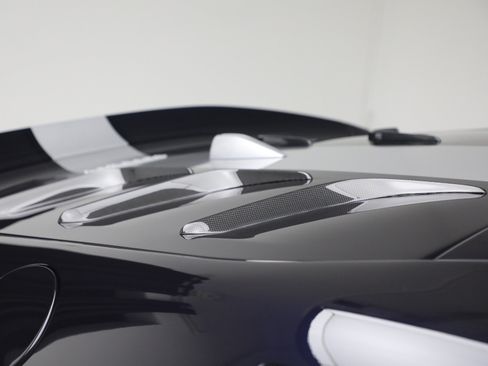 Certified 2022 Ferrari 812 Competizione RWD image 36