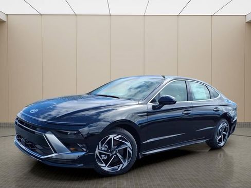 New 2026 Hyundai Sonata SEL FWD image 2