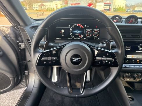 Used 2024 Nissan Z Performance w/ Floor Mat Package image 23