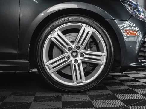 Used 2012 Volkswagen Golf 4-Door image 15