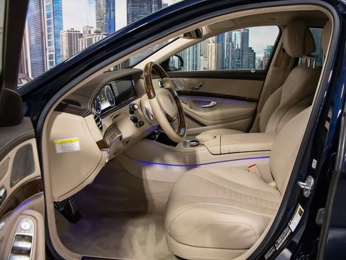 Used 2014 Mercedes-Benz S 550 Sedan image 19