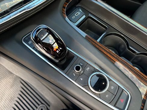 Certified 2023 Cadillac Escalade ESV Premium Luxury w/ LPO, Floor Liner Package AWD/4WD image 26
