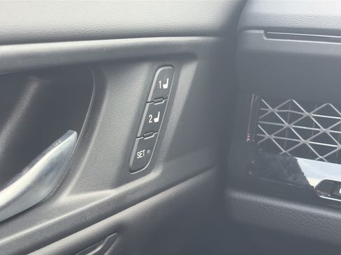 Certified 2025 Honda Accord Touring image 28