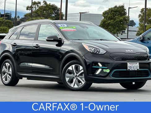 Used 2022 Kia Niro EX Premium image 2