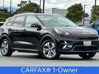 Used 2022 Kia Niro EX Premium video 2