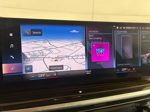 Used 2023 BMW X7 xDrive40i w/ Executive Package image 27