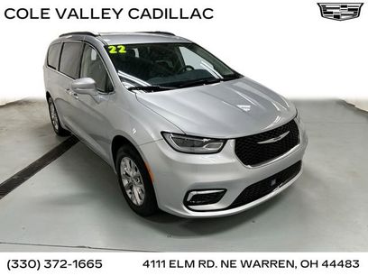 Used 2022 Chrysler Pacifica Touring-L