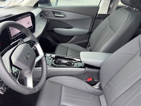 New 2026 Audi Q3 quattro 2.0T AWD/4WD image 11